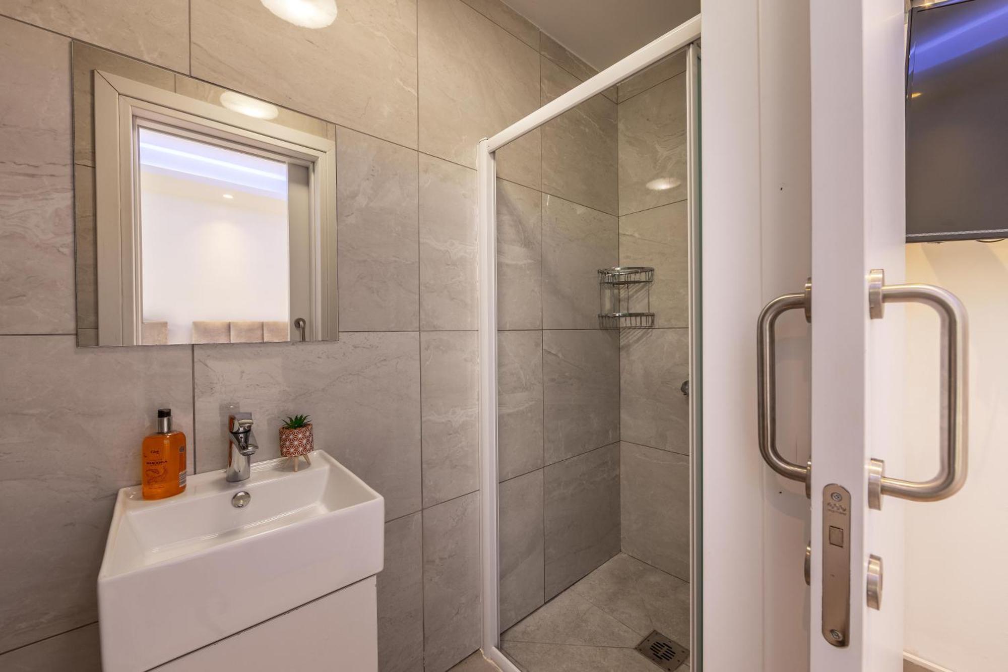 Fig Tree Bay Residences 3 โปรทาราส ภายนอก รูปภาพ